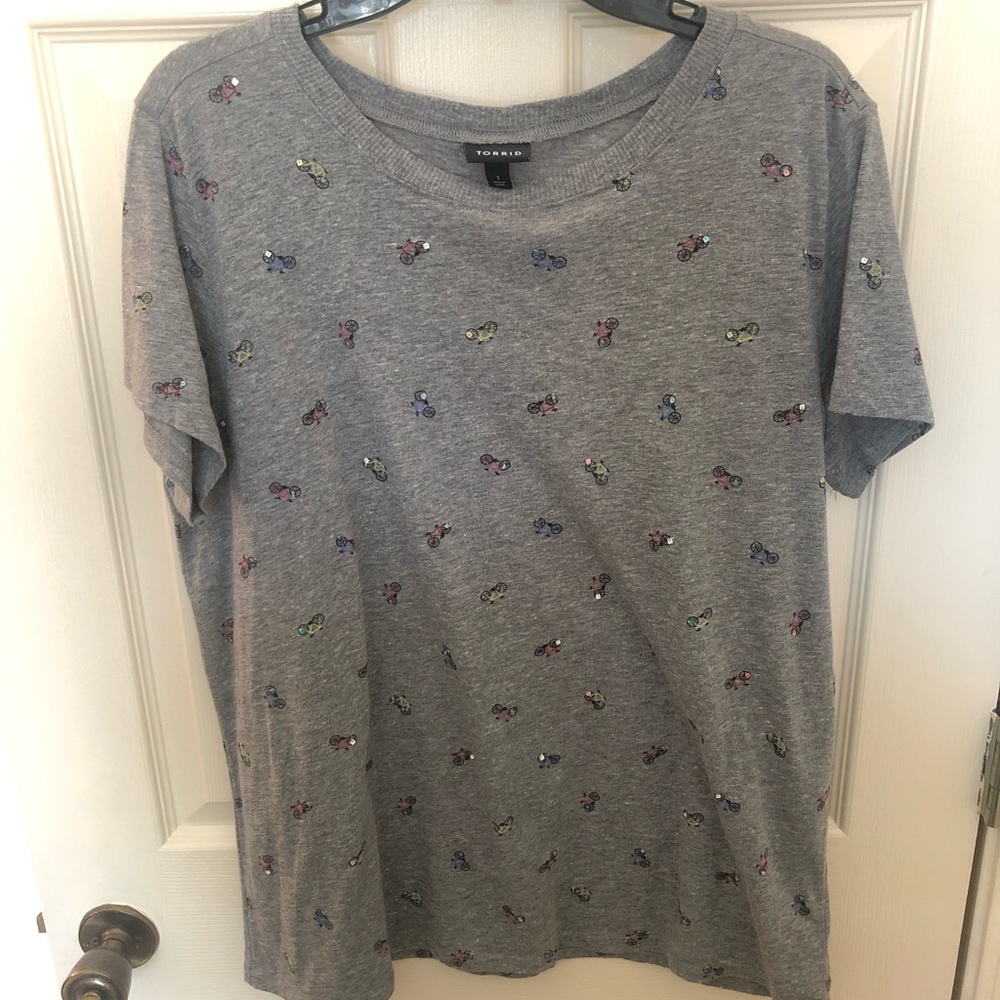 Torrid size 1 tee